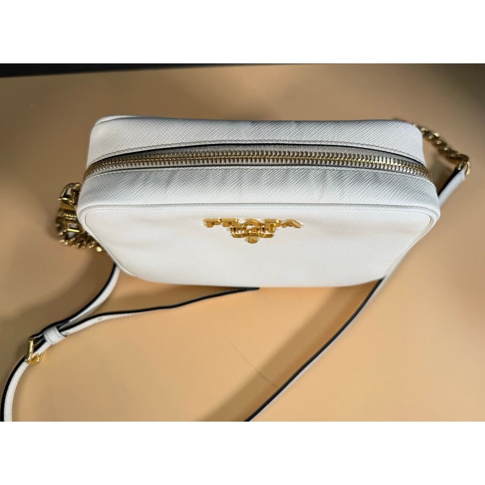 Prada White Vitello Crossbody Camera Bag IBH149 w/ Dust Bag MSRP $1500 - Picture 3 of 11